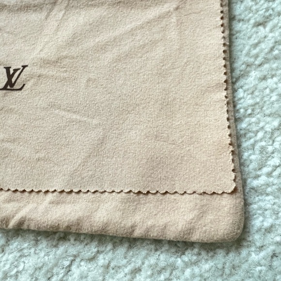 Louis Vuitton Dust Bag - Picture 4 of 8